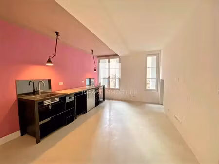 appartement t2 atypique sur hyeres centre