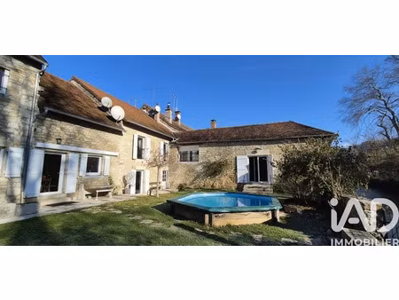vente propriété 17 pièces 400 m² à voiteur (39210)  950 000 €