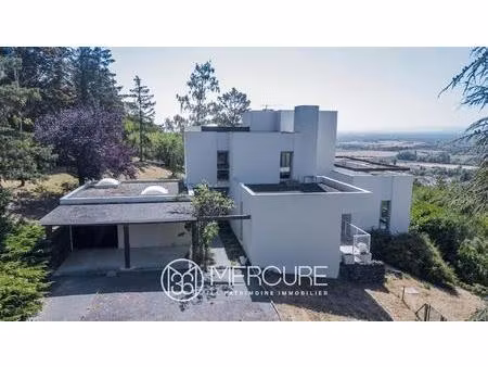 puy de dome  chatel-guyon les grosliers  maison d’architecte de 212m² en 9 pieces avec vue