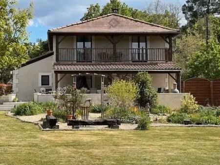 spacieuse propriété indépendante de 3 chambres et 3 salles de bains en pleine campagne 11 