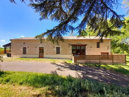 complexe clé en main avec quatre logements indépendants