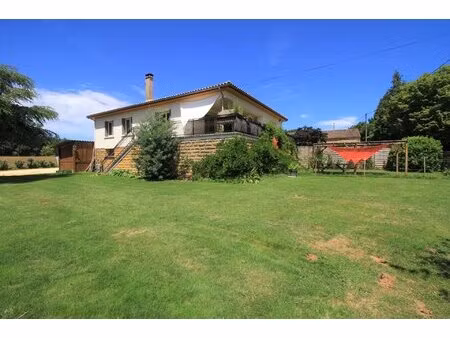 maison avec studio dans un bel environnement