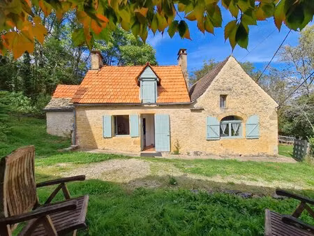 hameau de pierre entre sarlat et soulliac