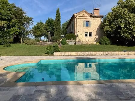 domaine d'exception au pays cordelais avec 5 ha de terrain