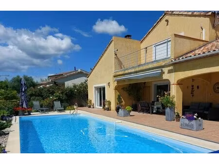 maison moderne avec 4 chambres  piscine  bois et grand terrain