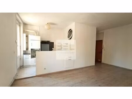 location appartement 3 pièces 58 m² à bagnols-sur-cèze (30200)