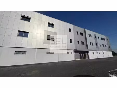 location bureau 190 m² à laudun-l'ardoise (30290)