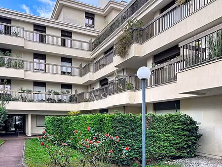 studio 1 pièce(s) 25 m2