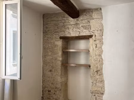 studio nimes rue de l'étoile