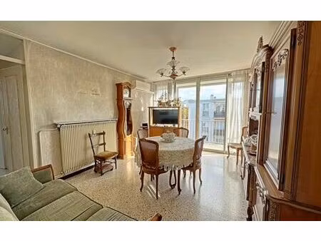 appartement marseille 8 55.35 m² t-3 à vendre  218 000 €