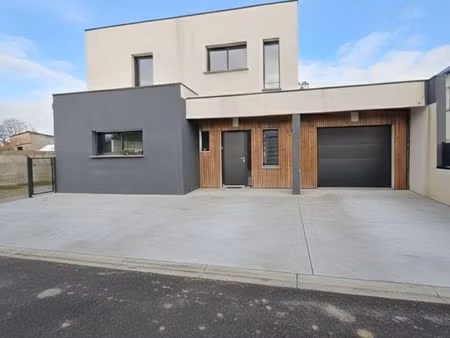 maison 6 pièces 151 m²