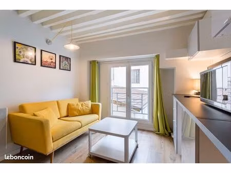 situé à 150 m du métro perrache et à coté de la place carnot