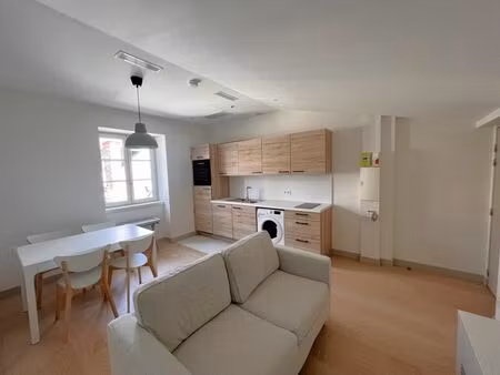 location appartement 1 pièce 33 m² à lyon 2 (69002)