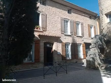 t2 meublé à caromb