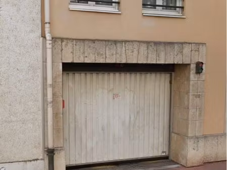 location box/parking charenton le pont