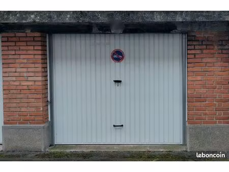 location garage fermé roubaix
