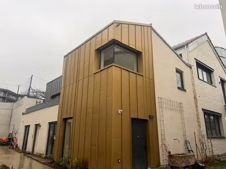 studio 22 5 m2 pour étudiant.e en arts ou arts appliquées dans une cité d'artistes à arcue