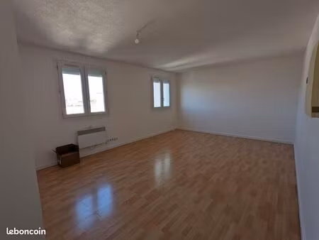 loue appartement 53 m2 montpllier la martelle