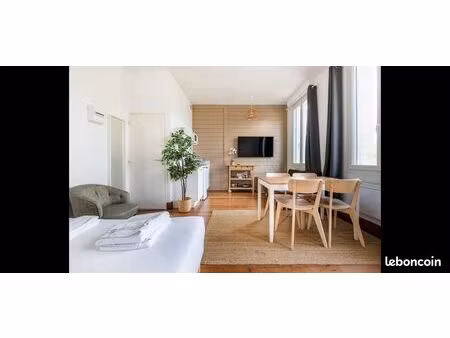 grand studio 25 mètres carrés