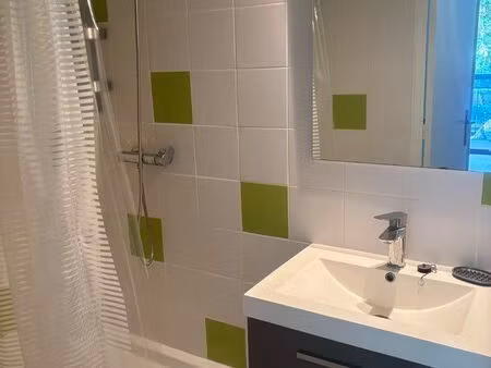 loue studio état neuf