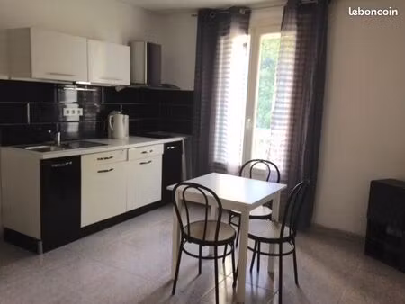 appartement t2 meublé - wilson - beziers - 2eme etage