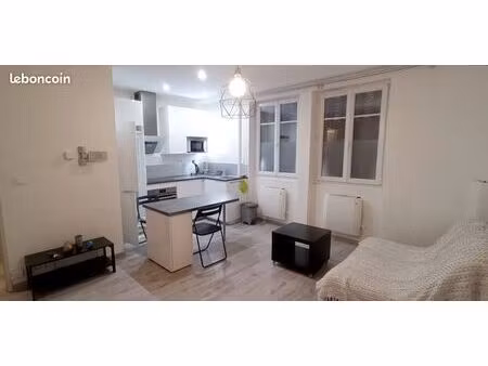 particulier loue appartement t2 meublé de 38 m²