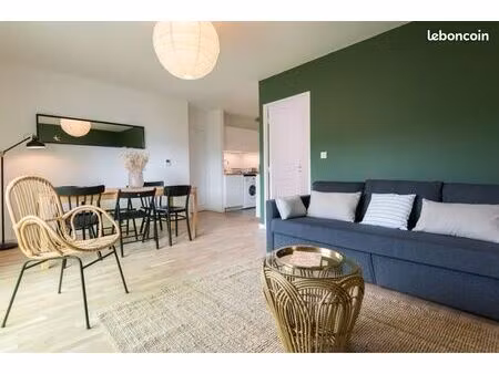 l'oasis urbain t4 cosy + parking privé + proche bus & tram