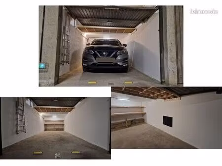 garage électrifié de18m² disposant en plus de 8 7m² de surfaces de rangement