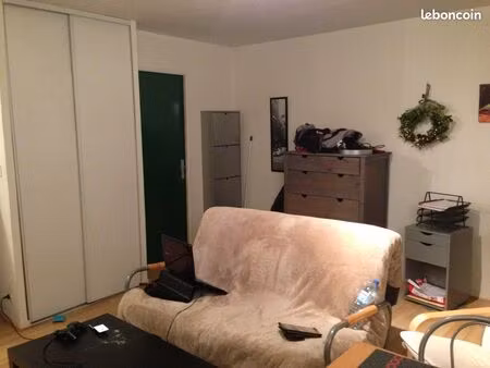 studio meublé t1bis