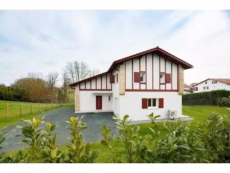 location maison 6 pièces 129 m² à ustaritz (64480)