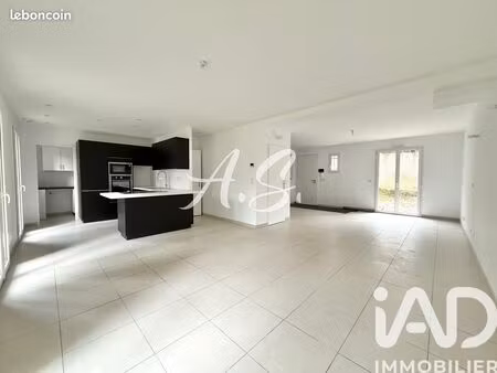 maison 6 pièces 146 m²