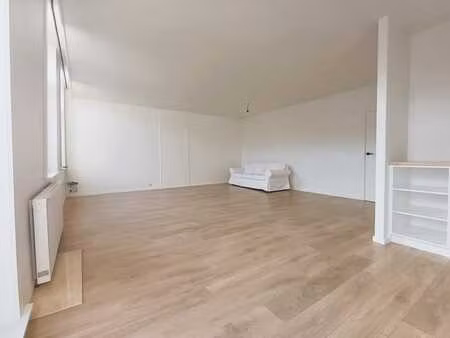 ruim appartement met 1 slaapkamer in centrum brakel