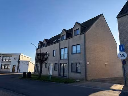 appartement 2 chambres avec terasse  jardin sud et garage.
