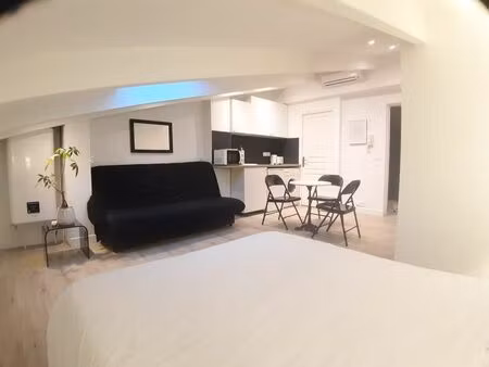 location appartement 1 pièce 17 m² à nice (06000)