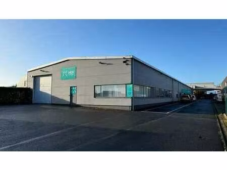 bâtiment commercial à louer sur gontrode heirweg à merebke-