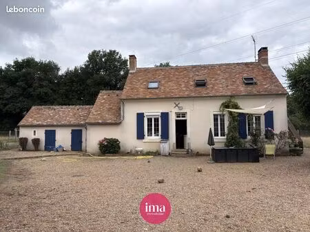 immeuble 366 m² saint-ouen-en-belin