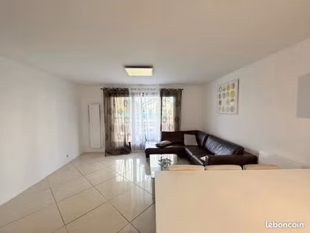 appartement 3 pièces 61 m²