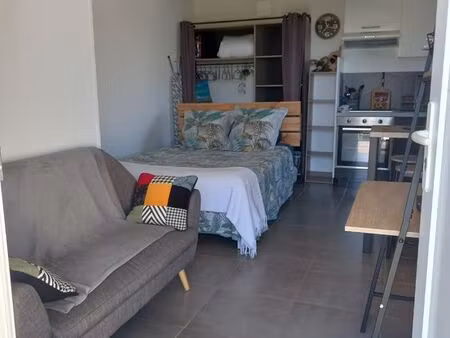 loue studio meublé