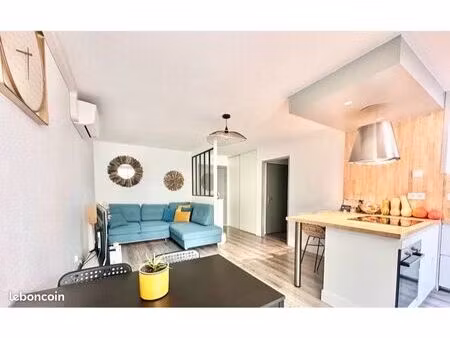 t2 de 44m² avec jardin privatif  piscine & 2 parkings (bornes élec)