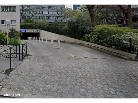 location parking souterrain sécurisé la défense courbevoie-charras