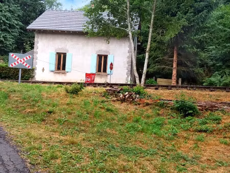 maison à vendre à lugarde (15190) - cantal