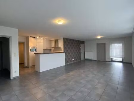 appartement à louer à meeuwen € 860 (ljij4) - jansen real estate | zimmo