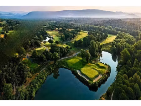 vente appartement 79 m² à la motte (83920)  395 000 €