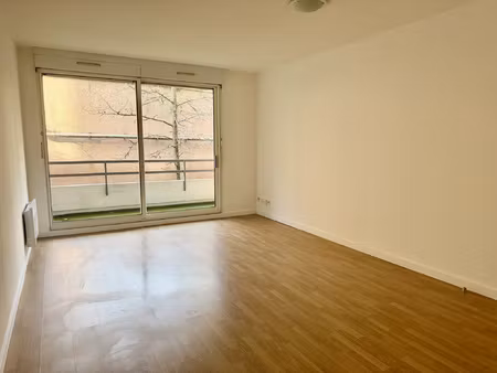 toulouse - saint-michel - t3 avec parking et balcon