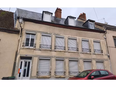 immeuble montmirail 212.39 m² t-8 à vendre  165 000 €