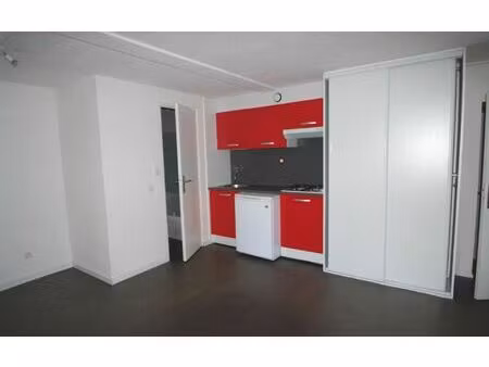 location appartement  24.31 m² t-1 à la broque  350 €