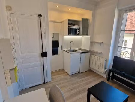 studio rénové - centre ville - 5min rer a