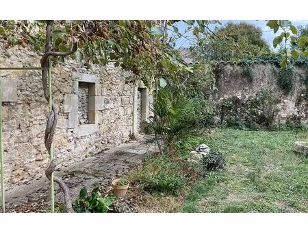 location maison  m² t-2 à castres  850 €