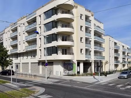 local commercial parc des poteries strasbourg