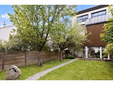 superbe maison d’architecte avec jardin- 7 pieces – meudon